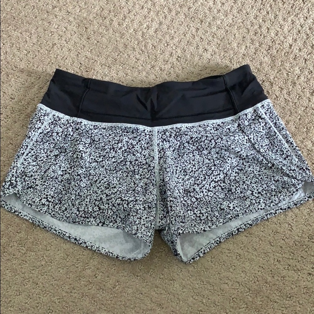 Lululemon shorts size 4